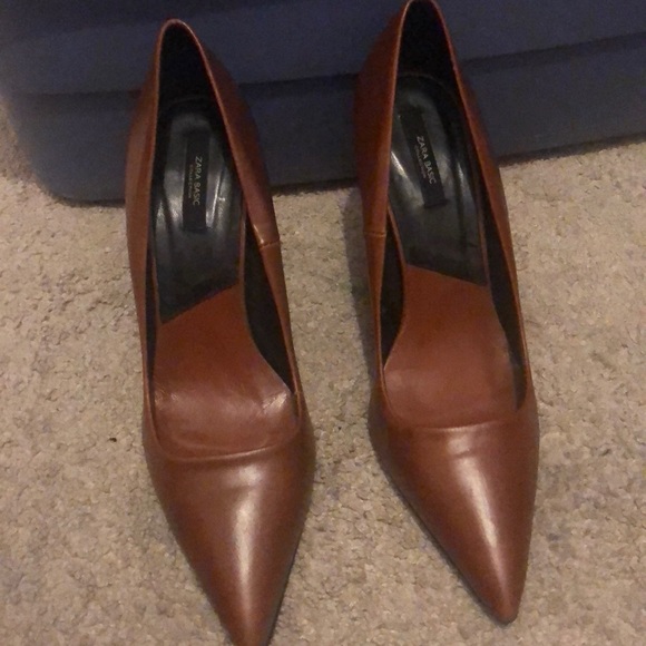 Zara Shoes - ZARA BASIC COLLECTION Brown Pump